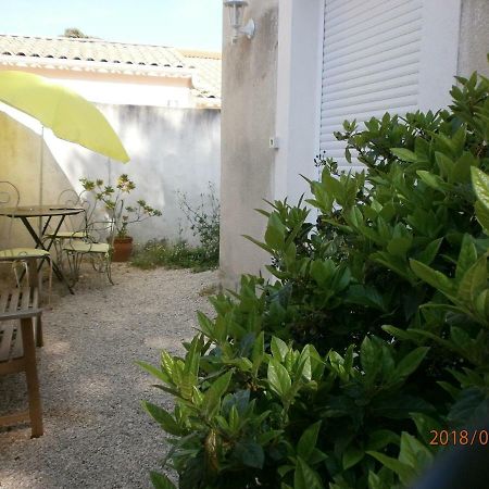 Studio Equipe Avec Jardin+Parking A La Plage... La Ciotat Bagian luar foto
